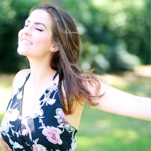 Meet your Posher, Shiana